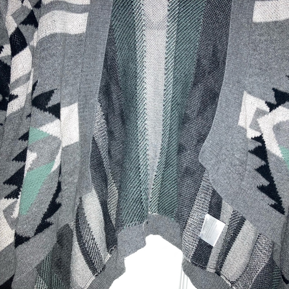 Sweater - Picture 2 of 6